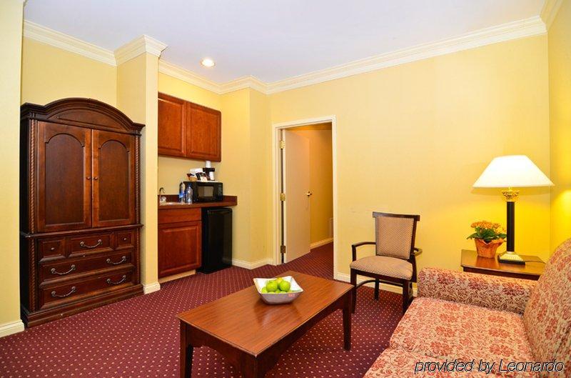 Fairfield Inn & Suites By Marriott Milwaukee Downtown Room photo
