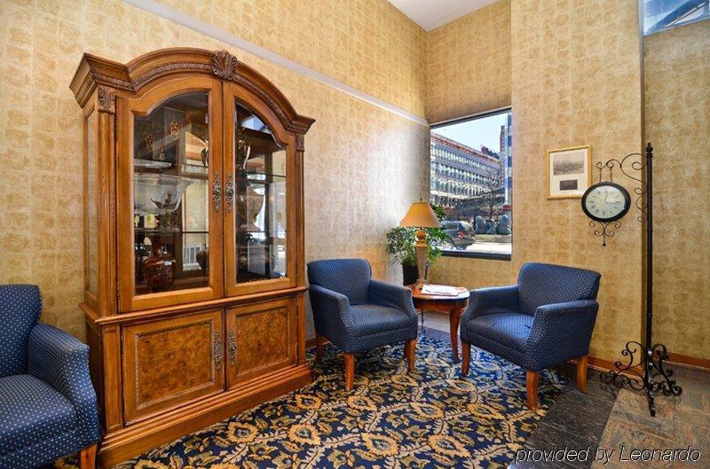 Fairfield Inn & Suites By Marriott Milwaukee Downtown Interior photo