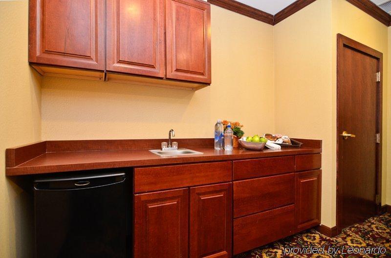 Fairfield Inn & Suites By Marriott Milwaukee Downtown Room photo